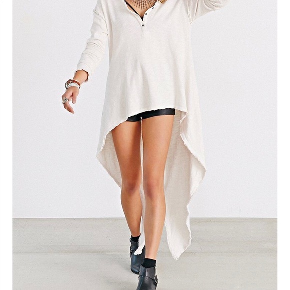 Truly Madly Deeply Tops - Truly madly Deeply extreme hi/lo Henley top